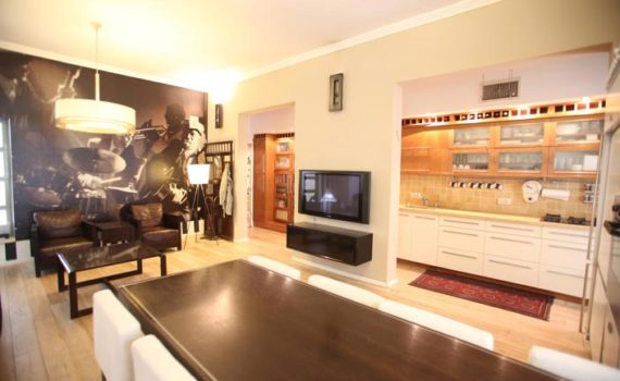 Garden Apartment Tel Aviv